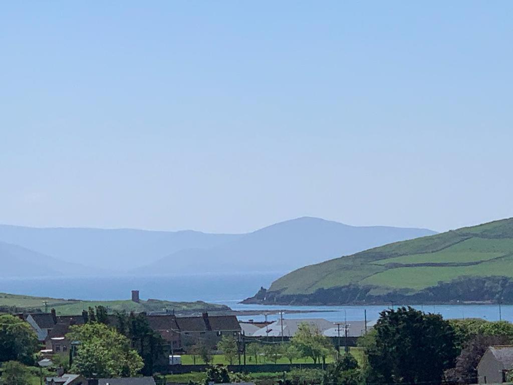 Wonderful Coastal Home In Dingle Town Extérieur photo